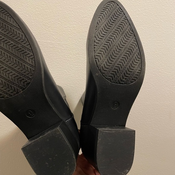 A new day black booties - Picture 3 of 3